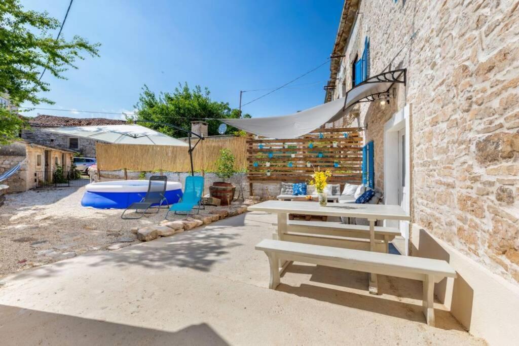 Divšići Casa Di Pietra Matelici 빌라 외부 사진