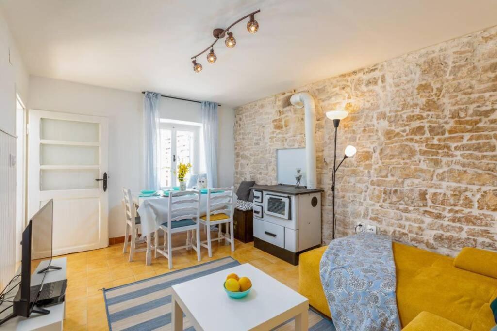 Divšići Casa Di Pietra Matelici 빌라 외부 사진
